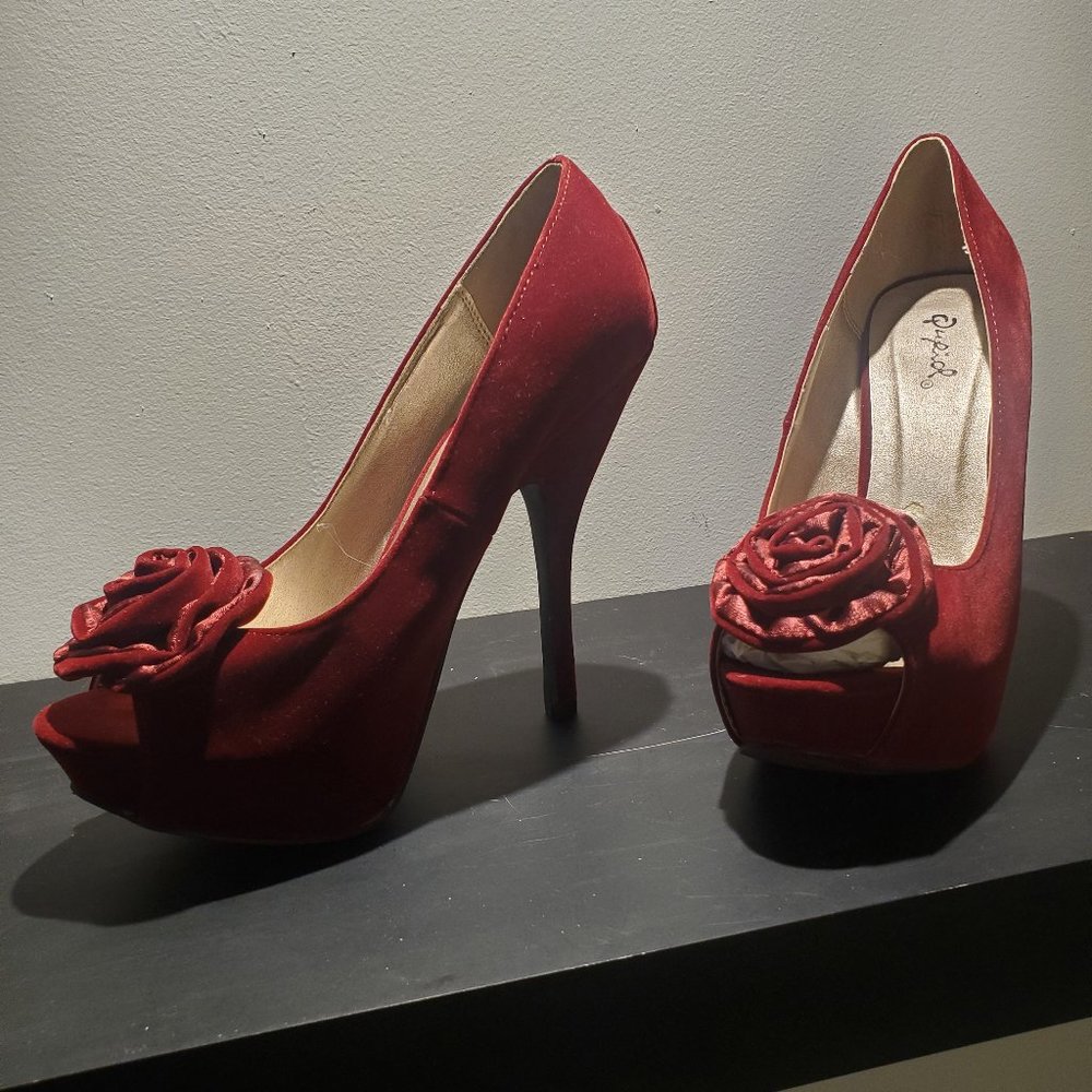 Red rose platform heels - Picture 2 of 2